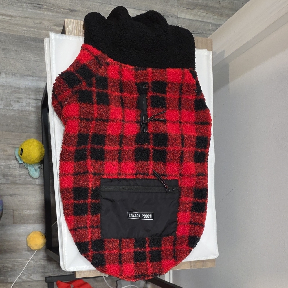 Canada Pooch Red Plaid Dog Jacket